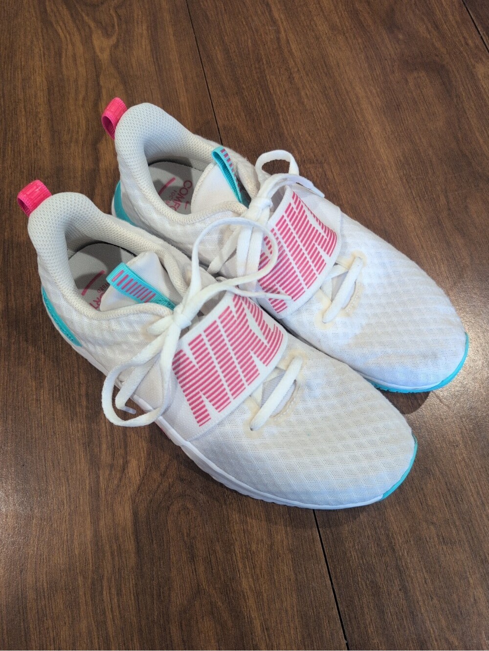 Women’s Nike Air RENEW Training White Pink Blue Athletic Shoes US Size 7.5 EUC